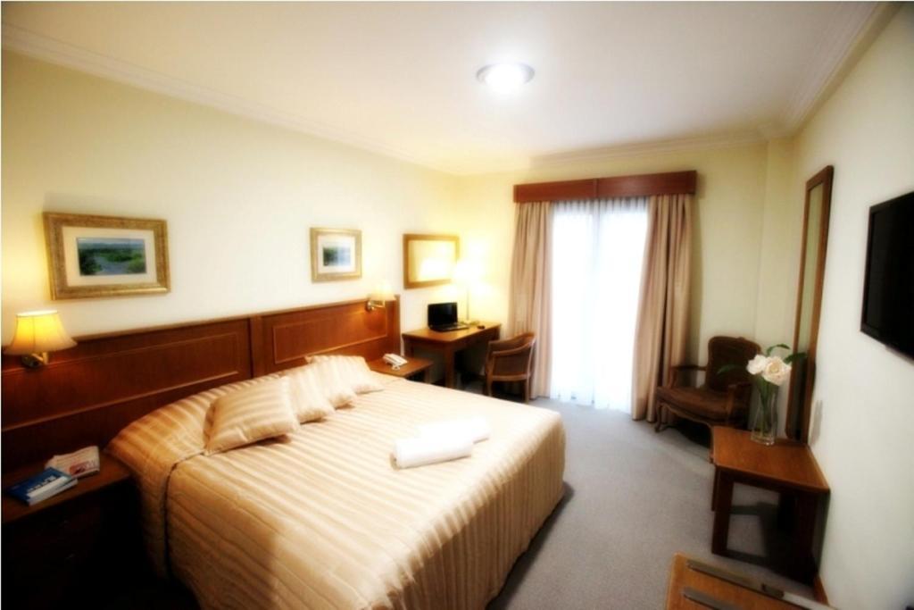 Afkos Grammos Boutique Hotel Resort Nestorion Room photo
