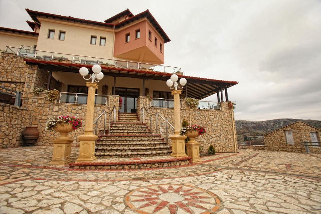 Afkos Grammos Boutique Hotel Resort Nestorion Exterior photo